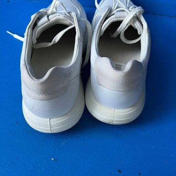 ECCO Women's Soft 7 Leather Sneaker Shoe Size 8 - Picture 4 of 6